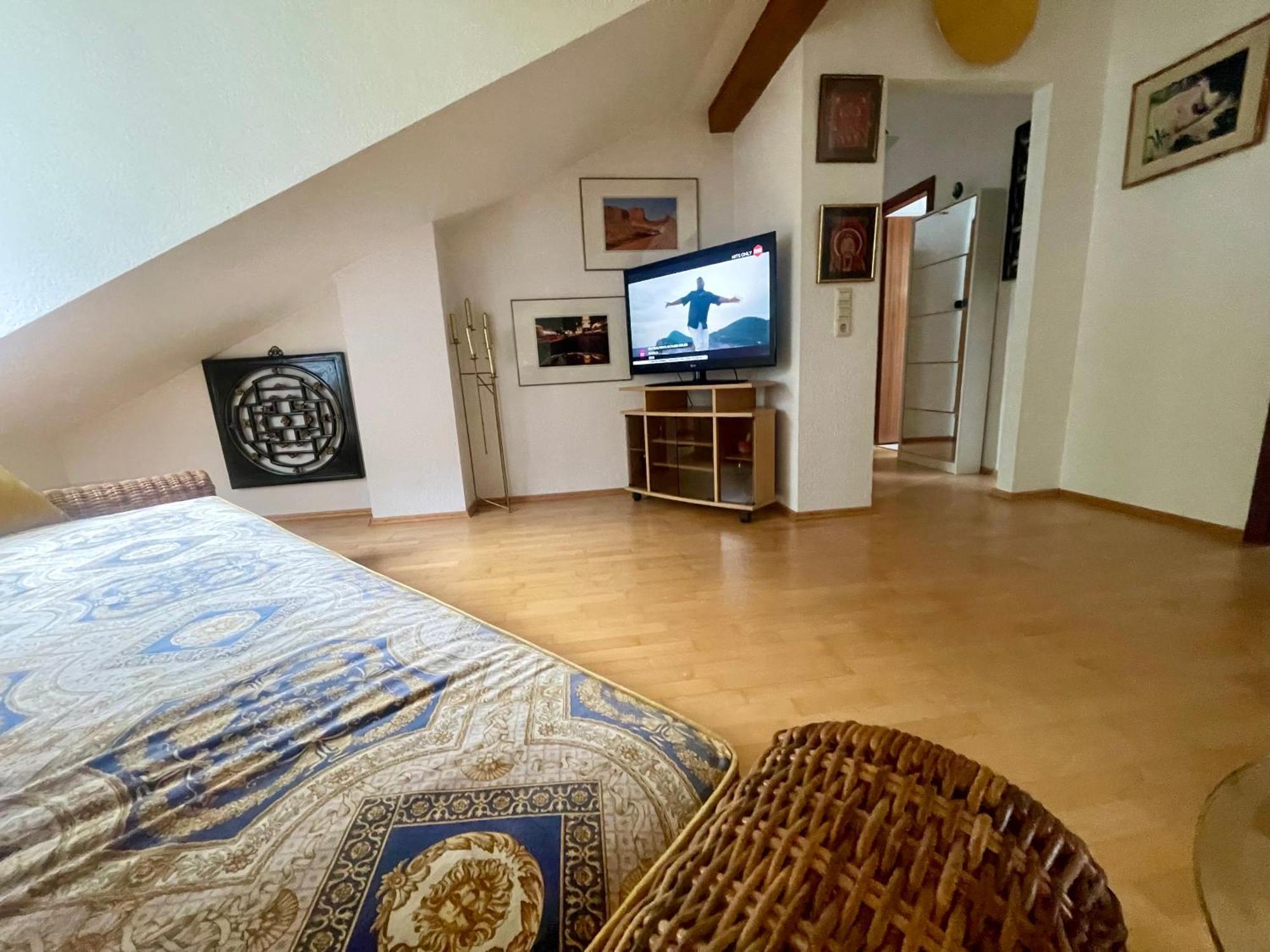 Wunderschoenes Grosses 3 Zimmer Apartament Zentrum Goldstadt Familienfreundlich Mit Garage 普福尔茨海姆 外观 照片